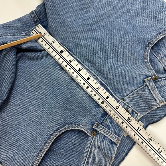 LL Bean Blue Denim Jeans Original fit Size 6 Pet
Medium wash cotton straight leg - Picture 6 of 11